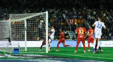 طلب رسمي لنادي القادسية.. شكوى عاجلة ضد طاقم تحكيم مباراة الهلال بالدوري السعودي